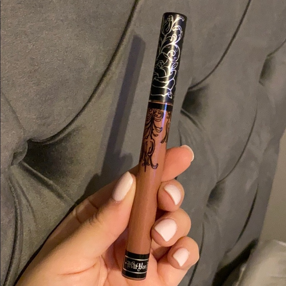 Kat Von D Everlasting Liquid Lipstick Bow n Arrow